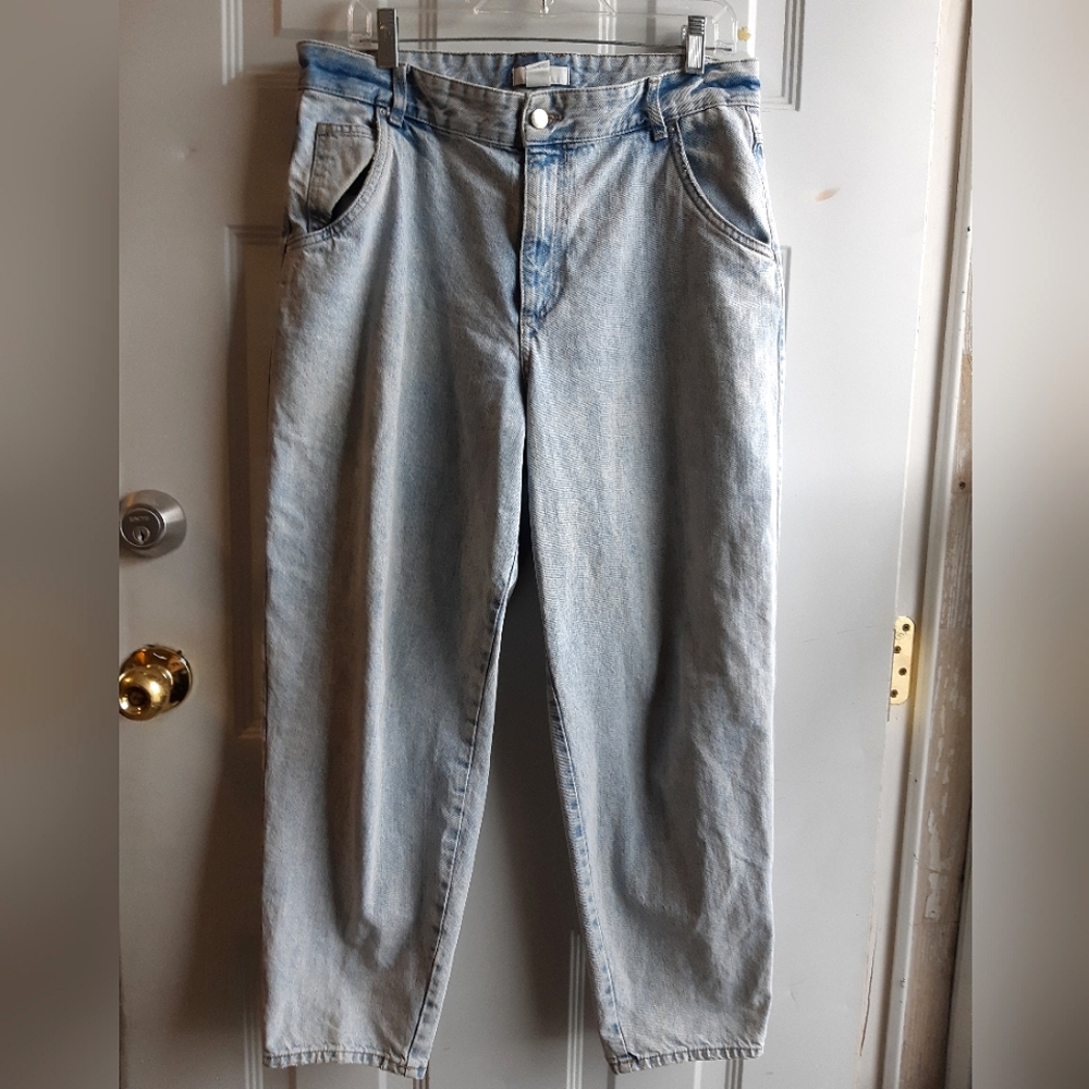 Acid Wash Jeans